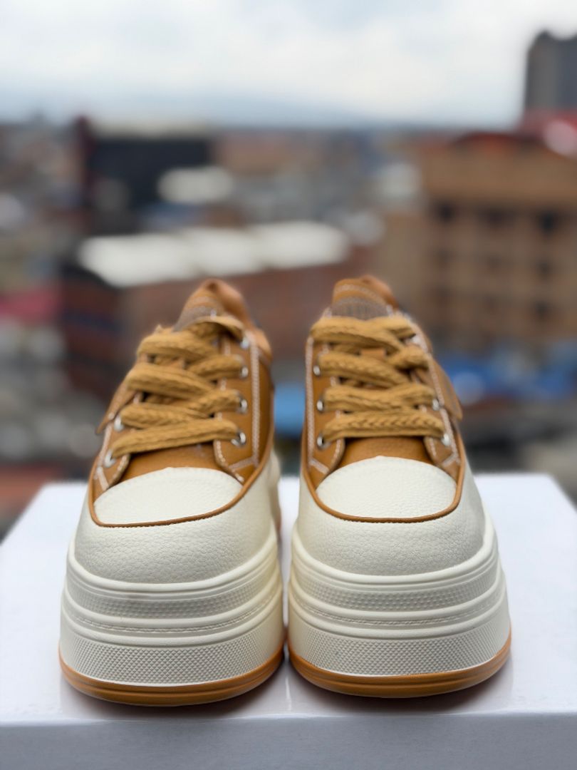 TENIS YELLOS PLATFORM