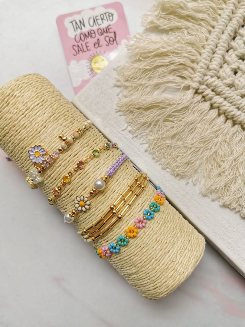 Set de pulseras flor mostacilla