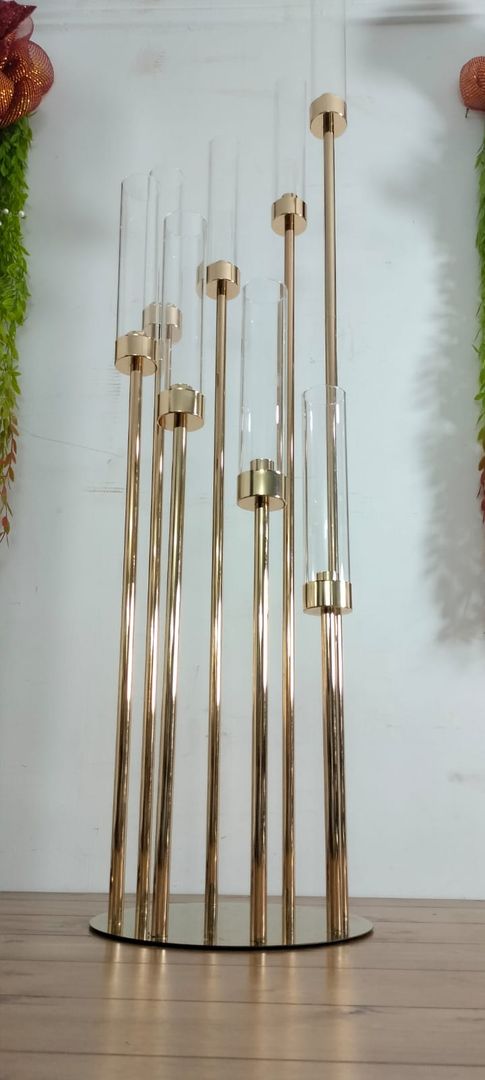 PILARES DORADOS CON 8 BRISEROS DE VIDRIO