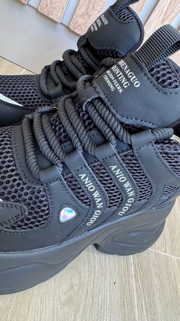 TENIS BLACK PLATAFORMA