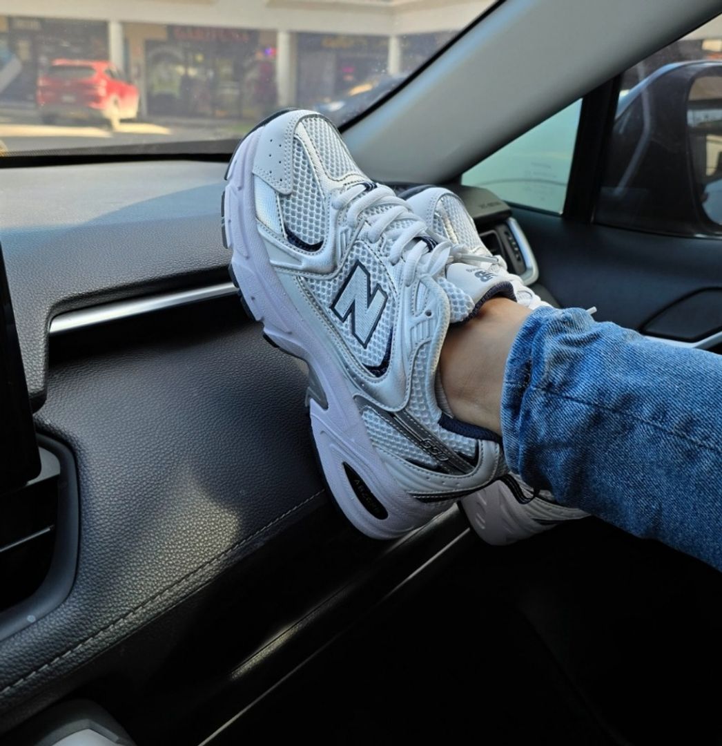 New Balance 530 