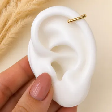 Imagen del producto Earcuff línea balines 