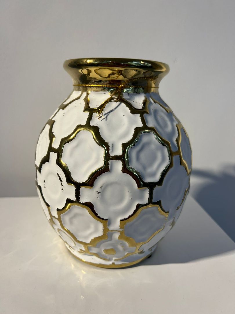 BASE MARMOLEADA CON DORADO CROMADO