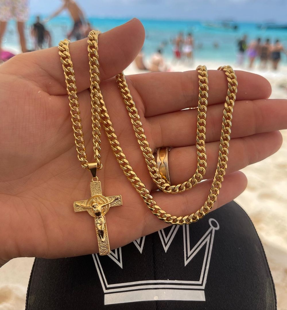 Cadena cubana gruesa dije san benito