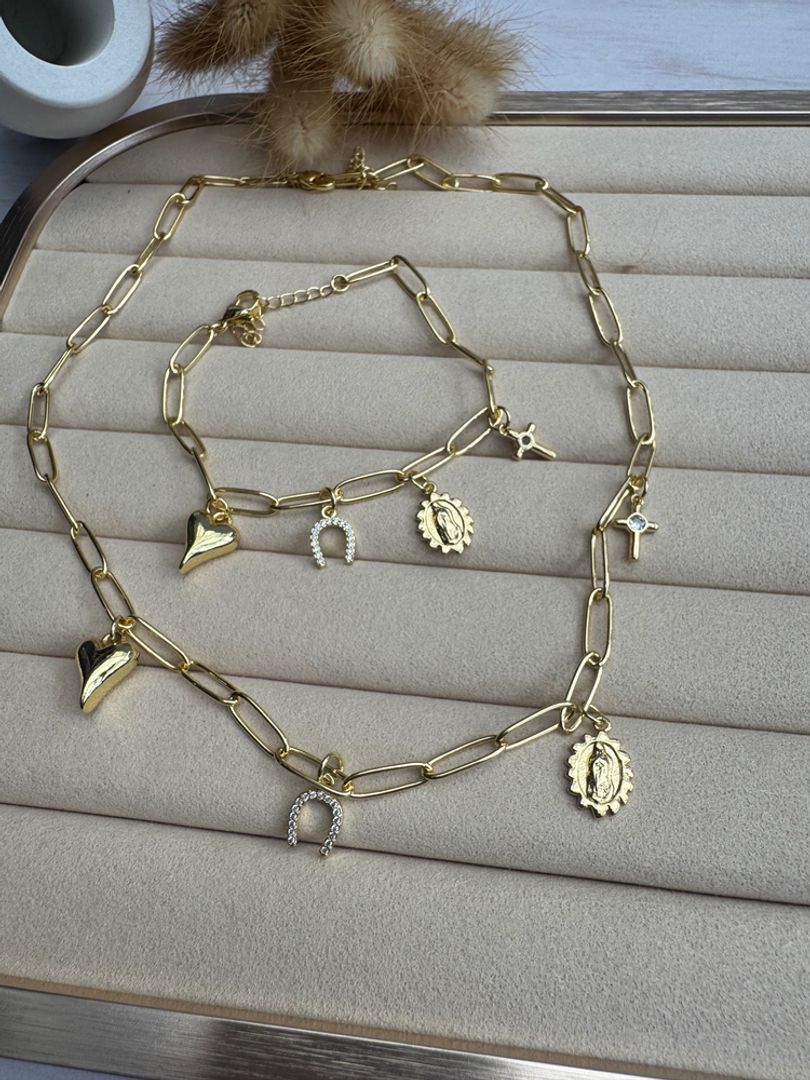 Set propósitos de pulsera y cadena con dijes 