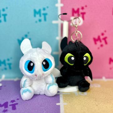 Imagen del producto Llavero chimuelo y furia sentado