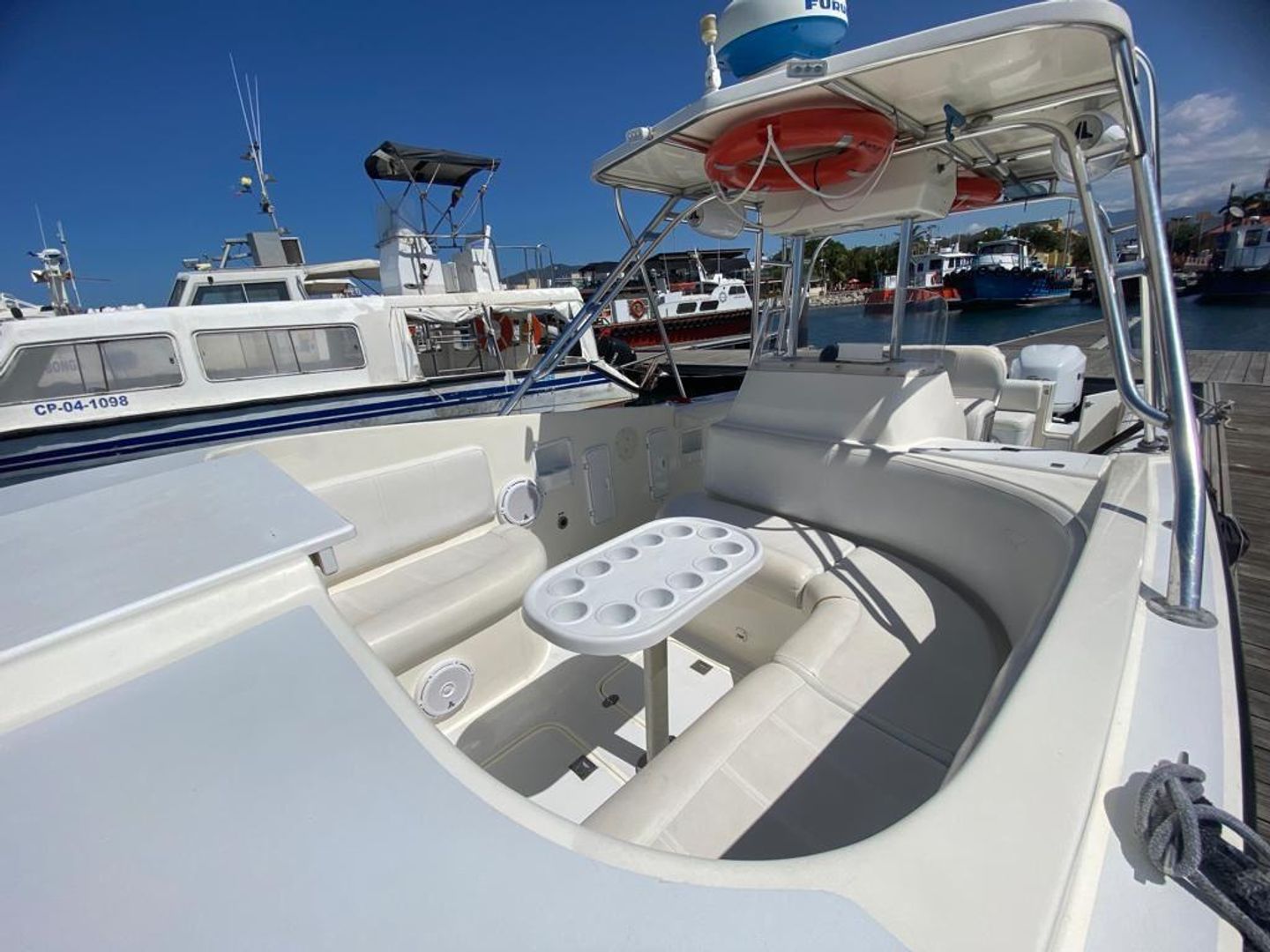 Lancha deportiva Atila