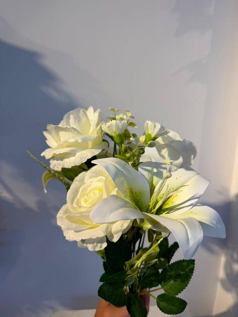 BOQUET SURTIDO BLANCO X 9 VARAS