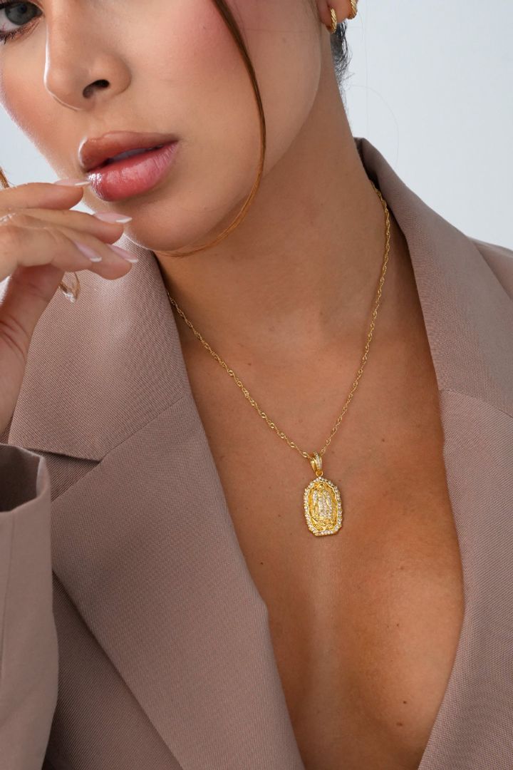 Cadena Singapur dije Virgen cristal 