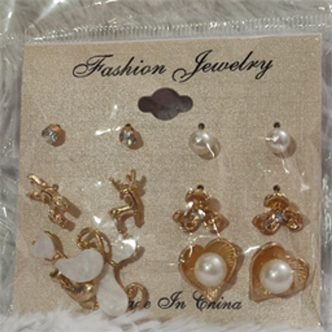 JUEGO DE ARETES 