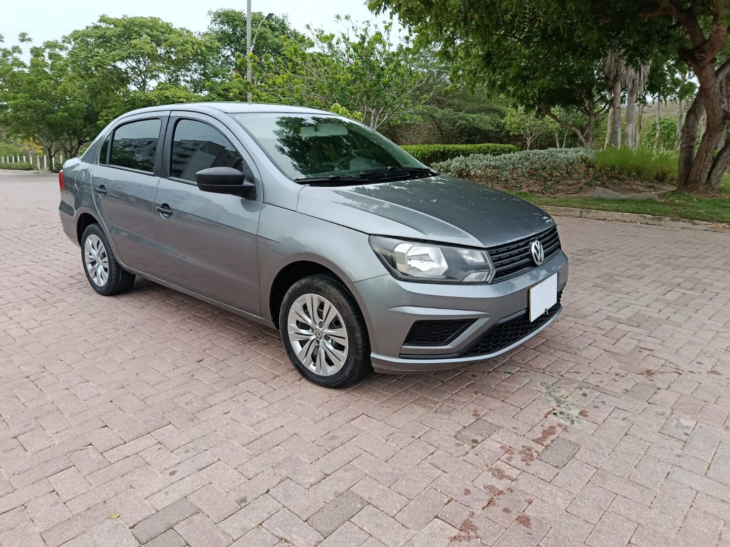 VOLKWAGEN VOYAGE AUT 2020