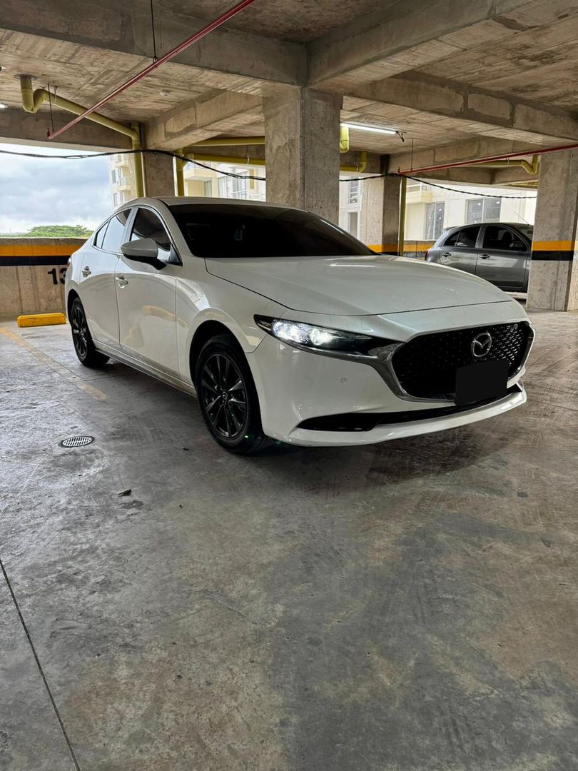 MAZDA 3 AUT 2.0L TOURING 2022