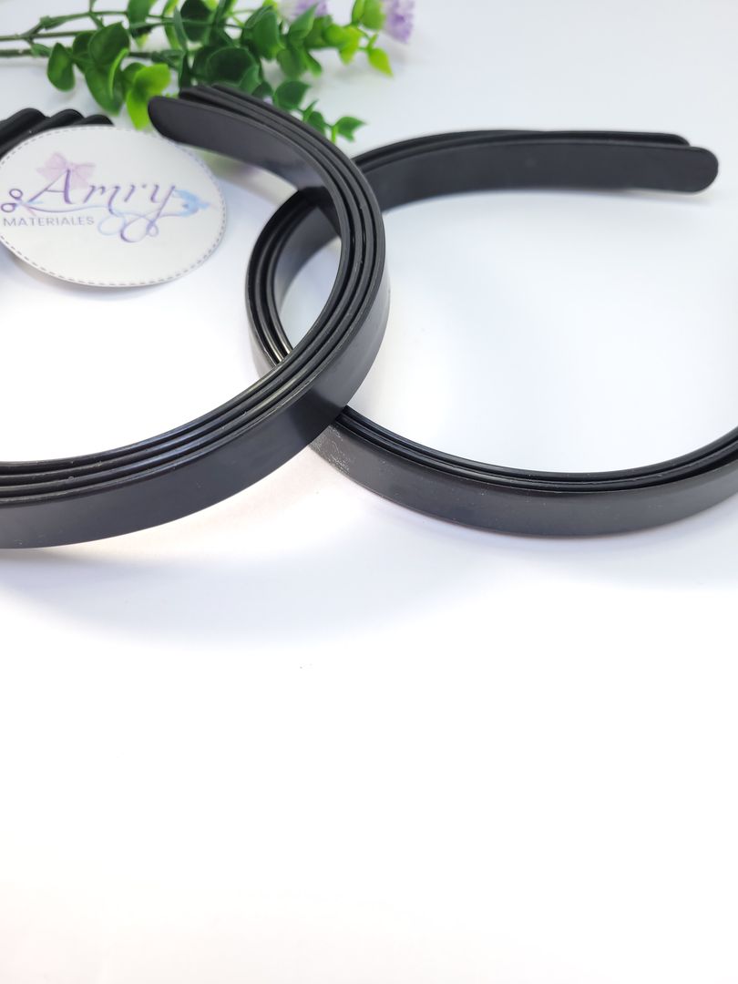 Unid. Diadema 1.4cm Negra 