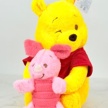 Imagen del producto WINNIE POOH MUÑECO 30CM