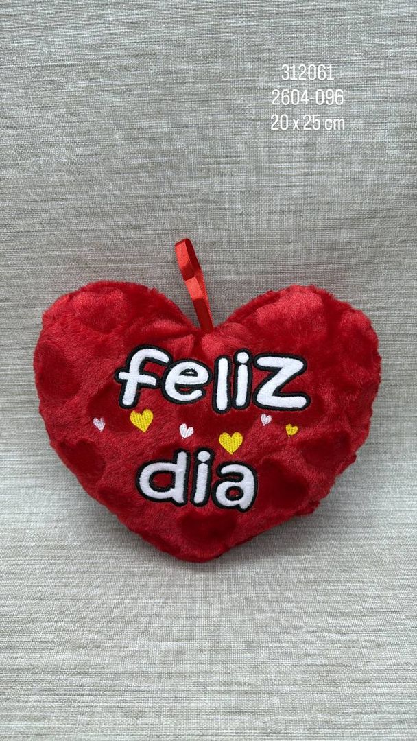 COJIN DE CORAZON SURTIDO 20 X 25 CM