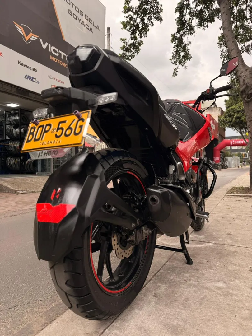 HERO HUNK  160 R 2023