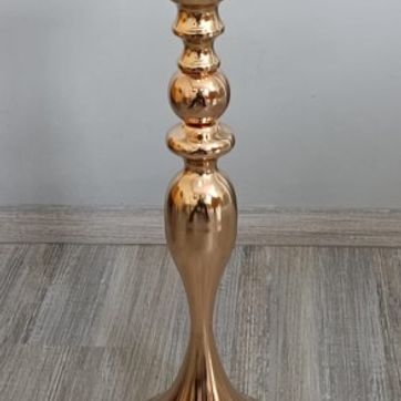 Base para flores dorada en metal. - imagen 2