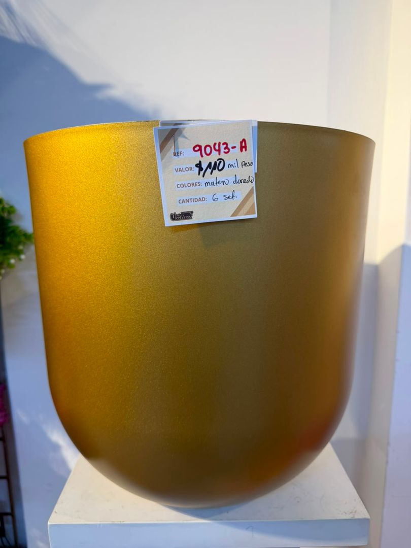 MATERO CILINDRICO DORADO GRANDE