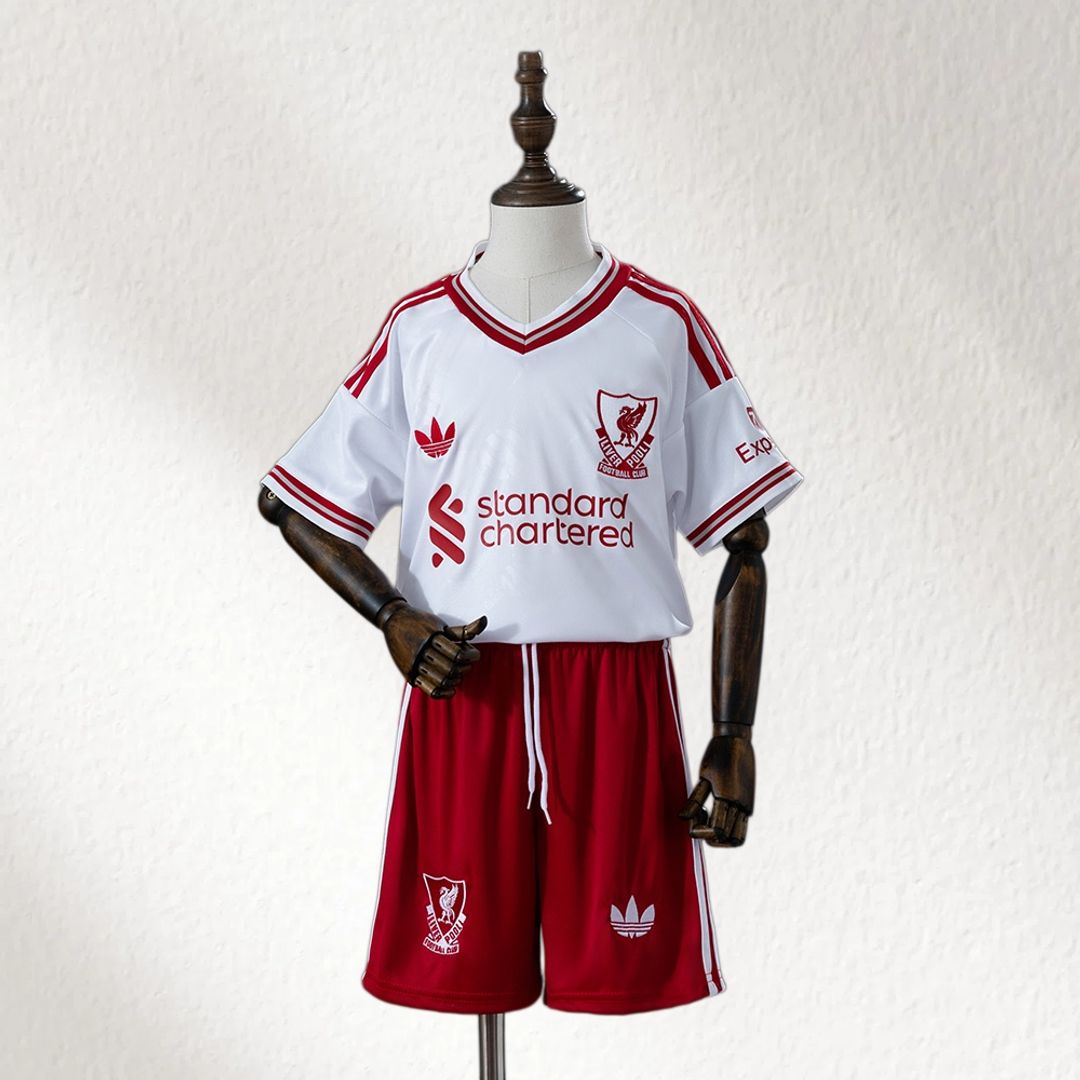 Liverpool 2026-27 Niño Fan