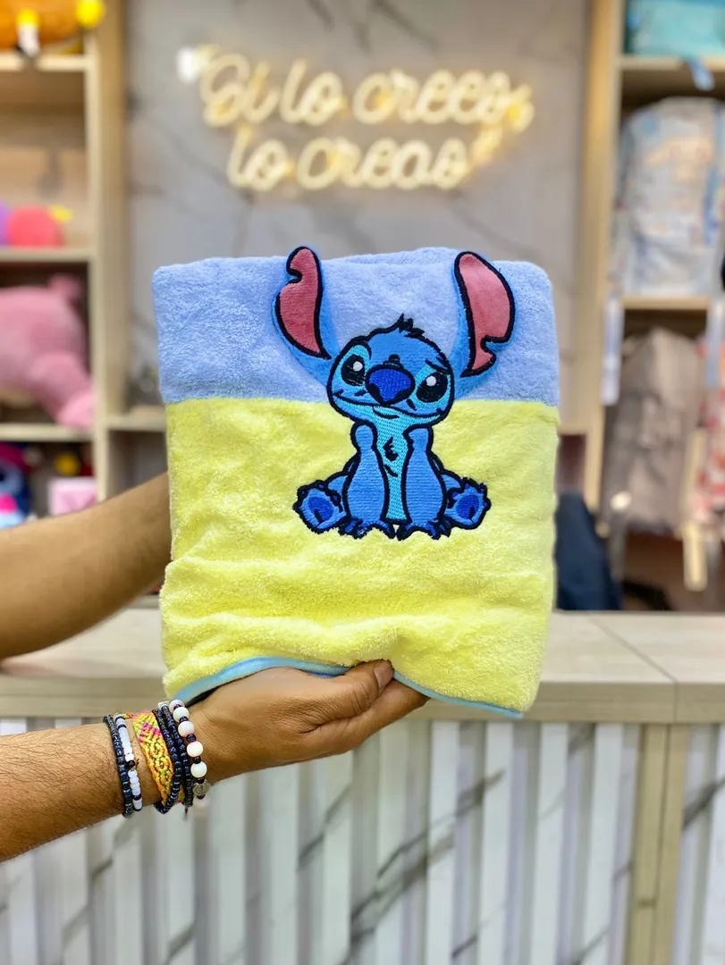 TOALLAS SNOOPY STICH 