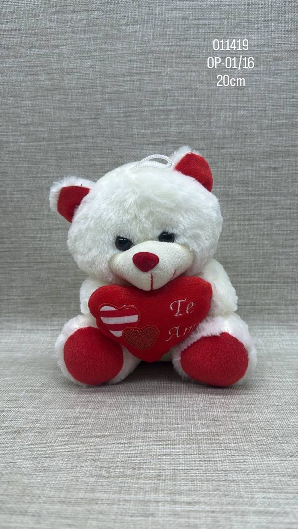 OSO CON CORAZON SURTIDO ROJO Y FUCSIA 20 CM