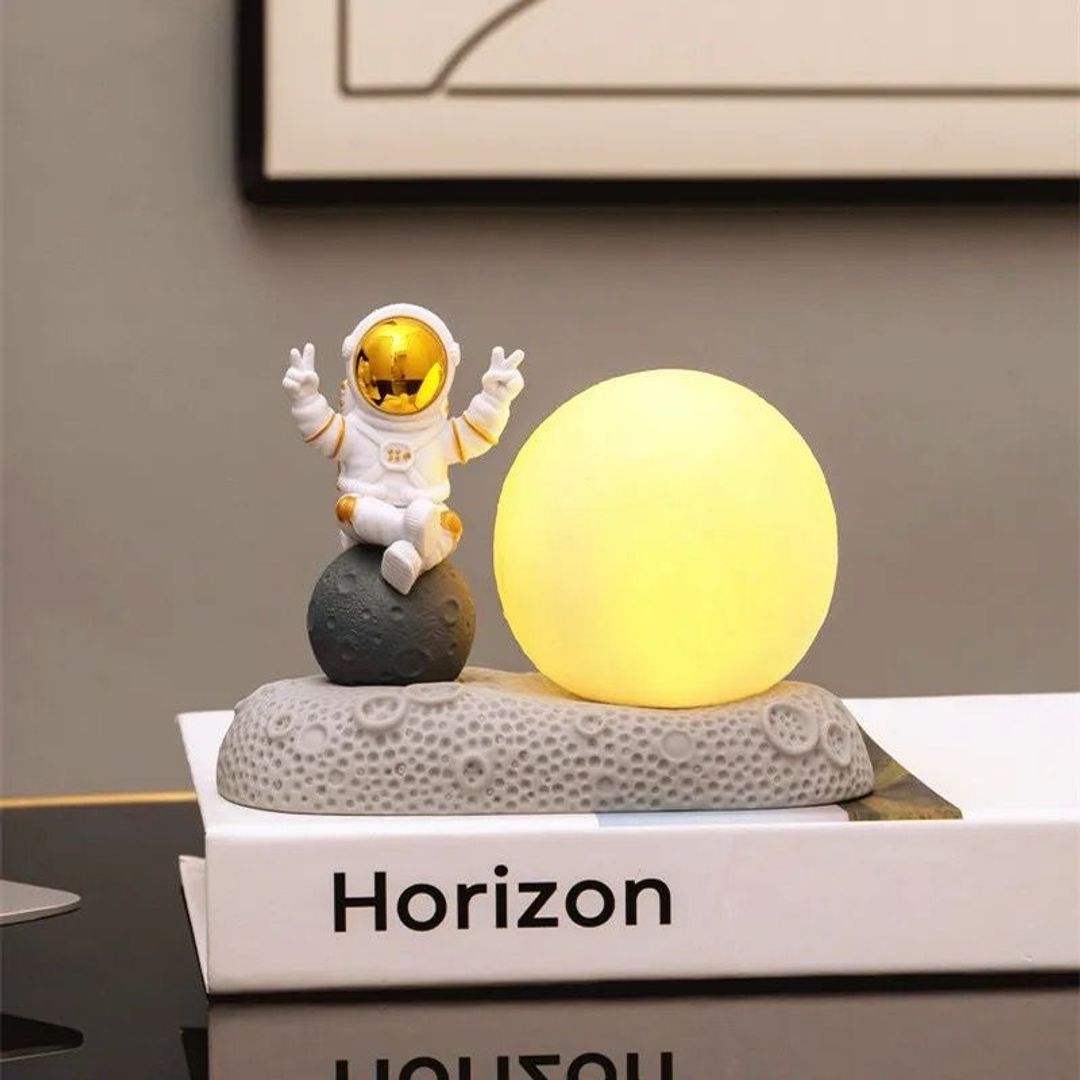 Lámpara astronauta luna