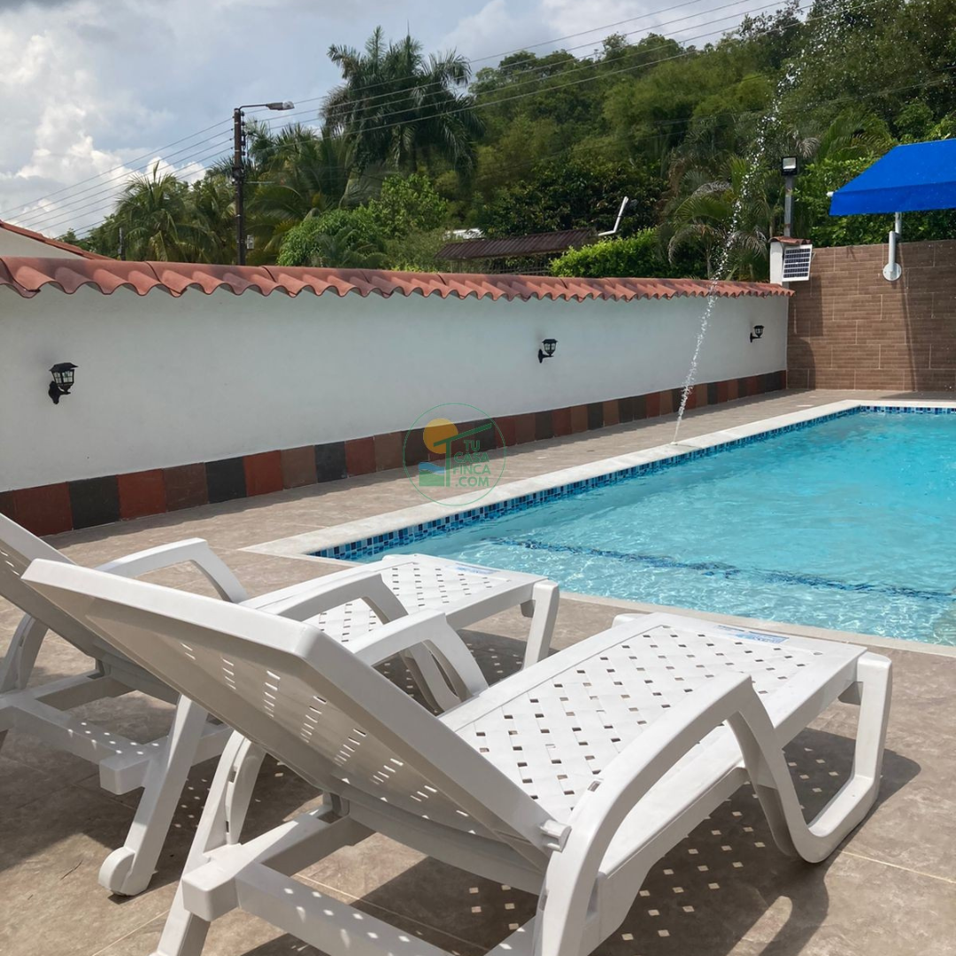 MELGAR | 10 PERSONAS