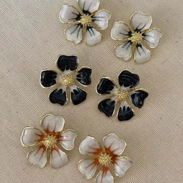 Imagen del producto Arete flor 