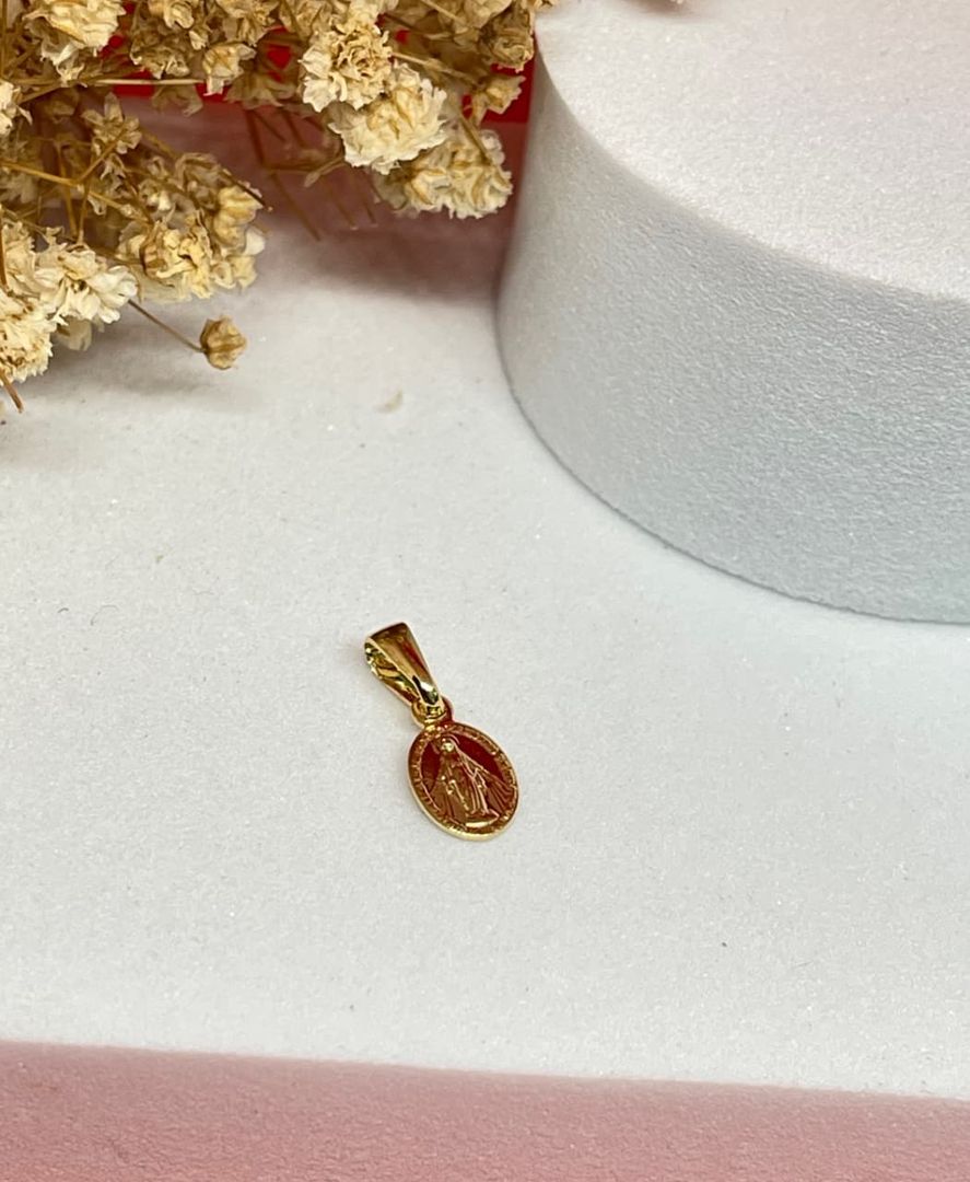 Dije virgen milagrosa mini lisa tallada