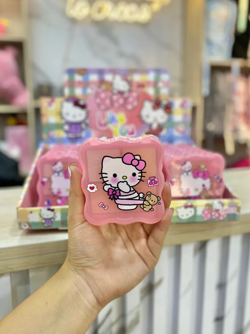 MAQUILLAJE HELLO KITTY 