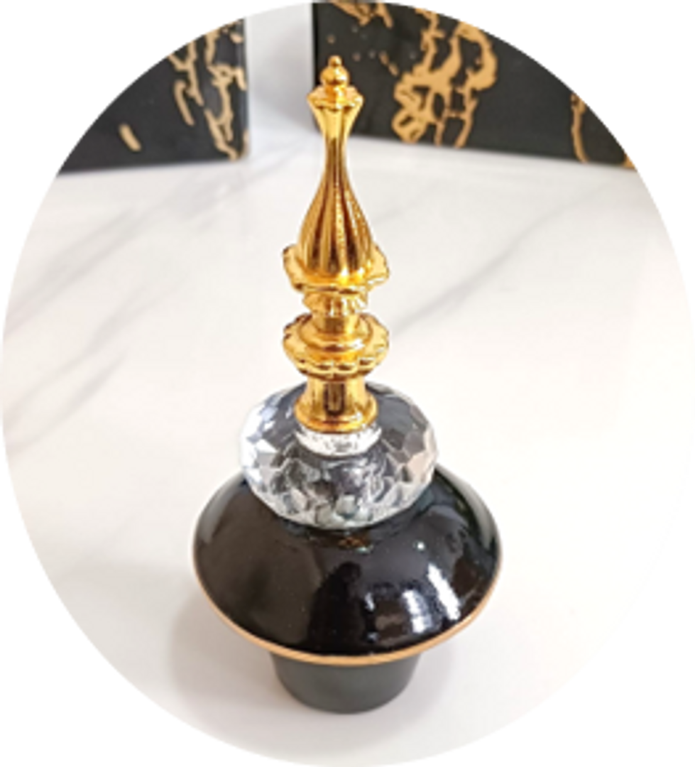 Set de Jarrones en cerámicas en dorado con negro