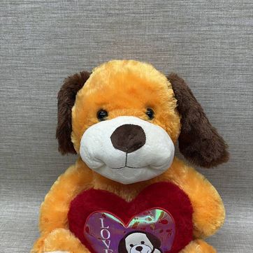 Imagen del producto PERRO CON CORAZÓN 40 CM