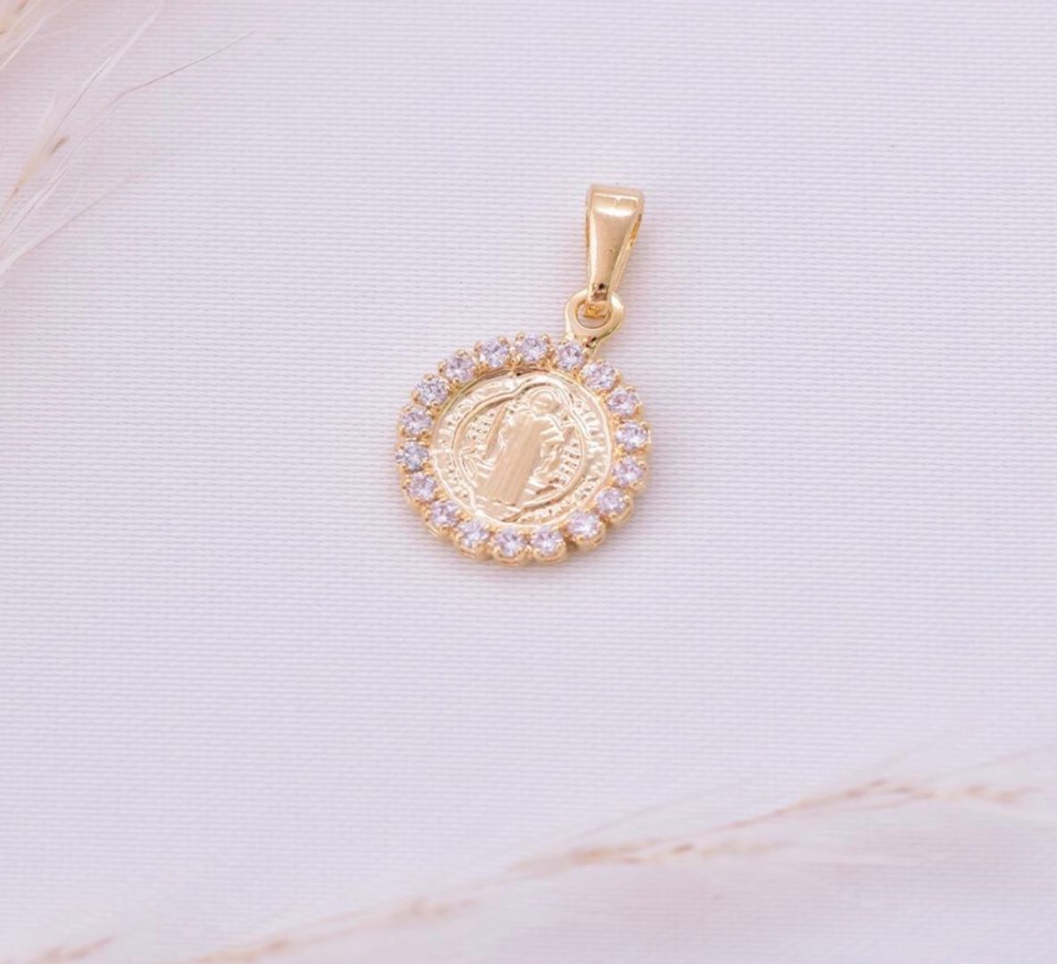 Dije san Benito circonias 