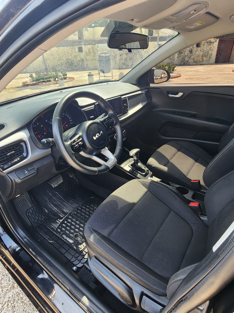 KIA RIO HATCHBACK 1.4 AUT 2024