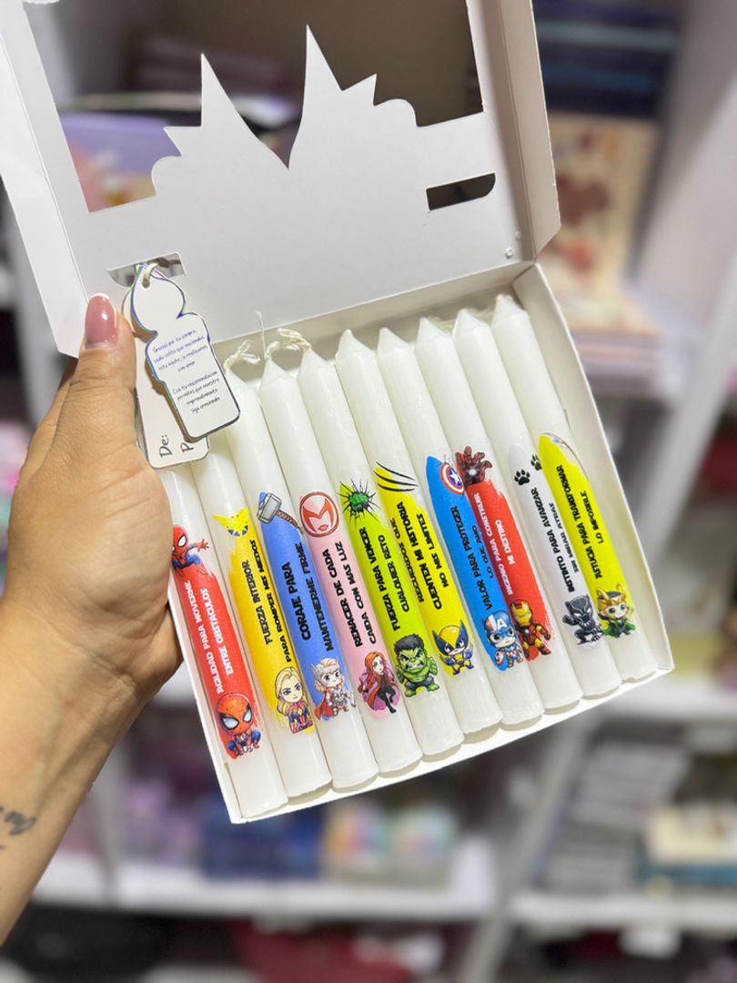 Cajita de velas superhéroes 