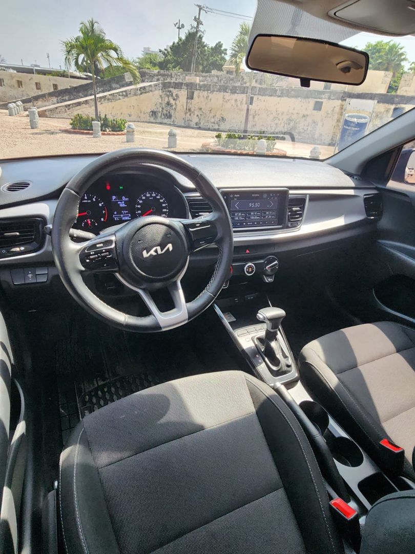 KIA RIO HATCHBACK 1.4 AUT 2024