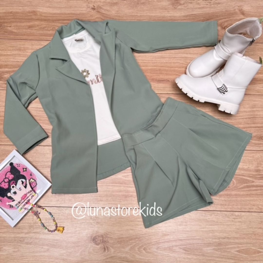 CONJUNTO TRIO DE SHORT