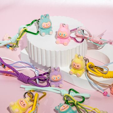 LLAVERO LABUBU SEAT - imagen 1