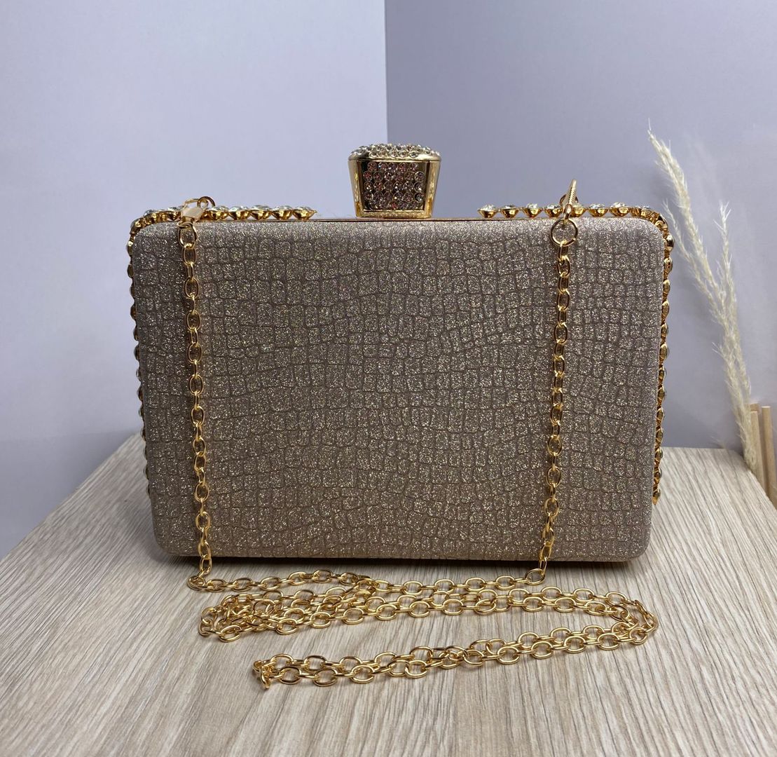 Cartera dorado, plateado y gris 