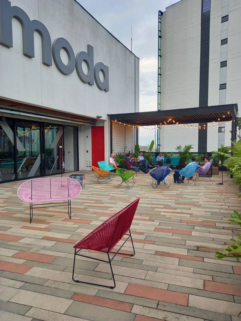 Sofá 2 puestos asiento tradicional