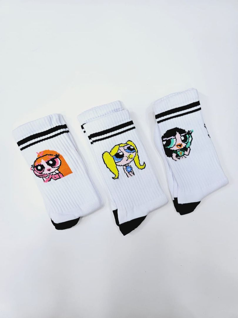 MEDIAS CHICAS SUPER PODEROSAS