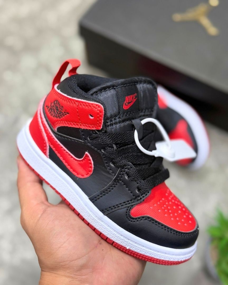 RETRO 1 NEGRO ROJO 1.1