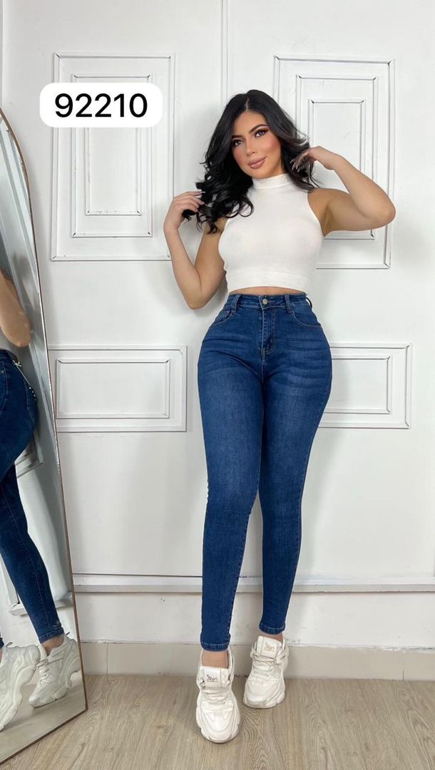 Jeans premium $55.000 _ Sin rotos