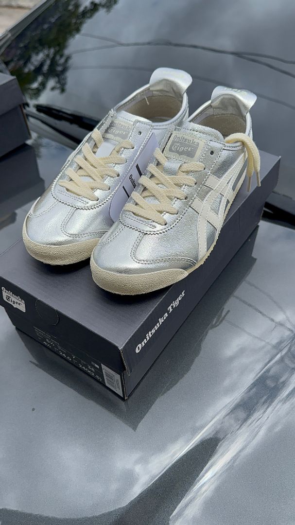 Tiger onitsuka silver