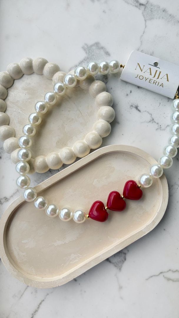 Collar Pearl Hearts - Trío Corazón