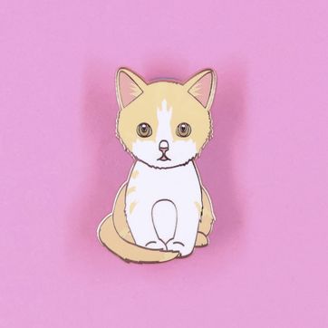PIN GATO BLANCO Y AMARILLO - imagen 1