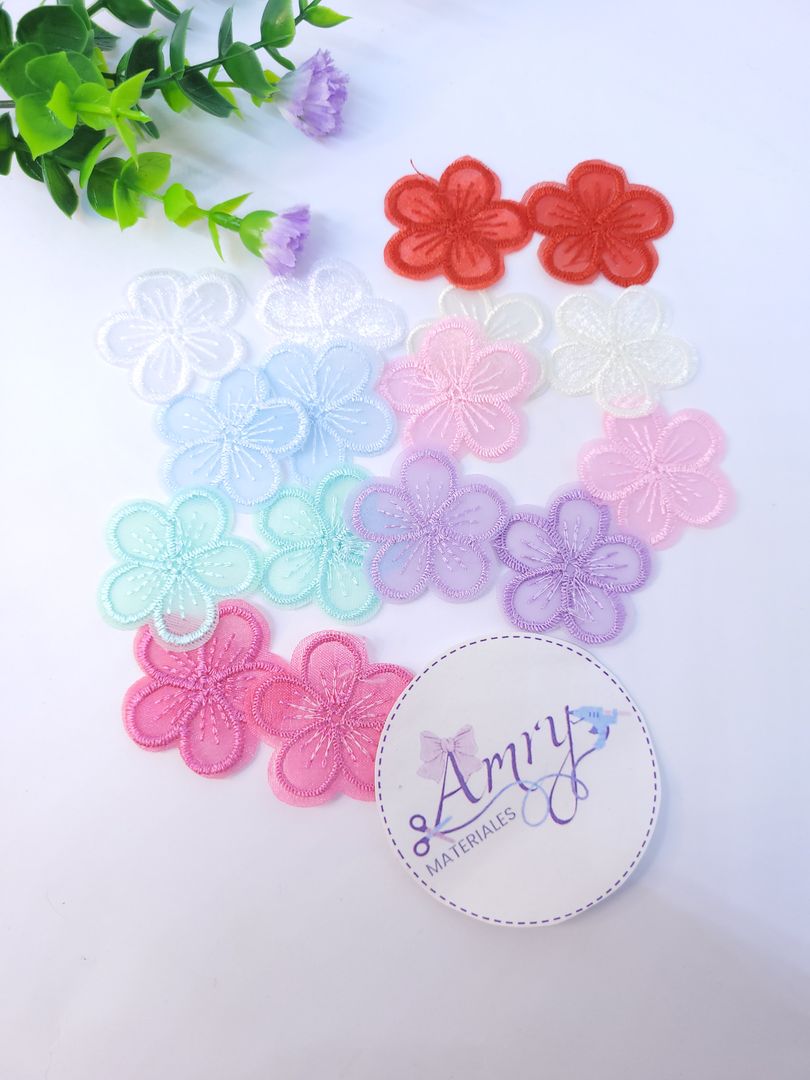 Kit 16 flores bordadas