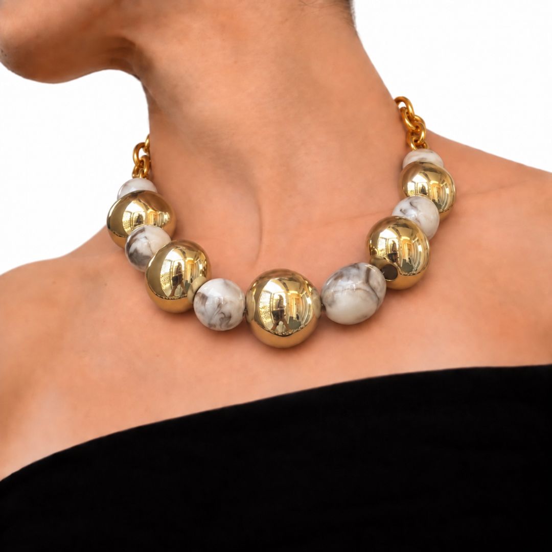 COLLAR NACAR BOLAS