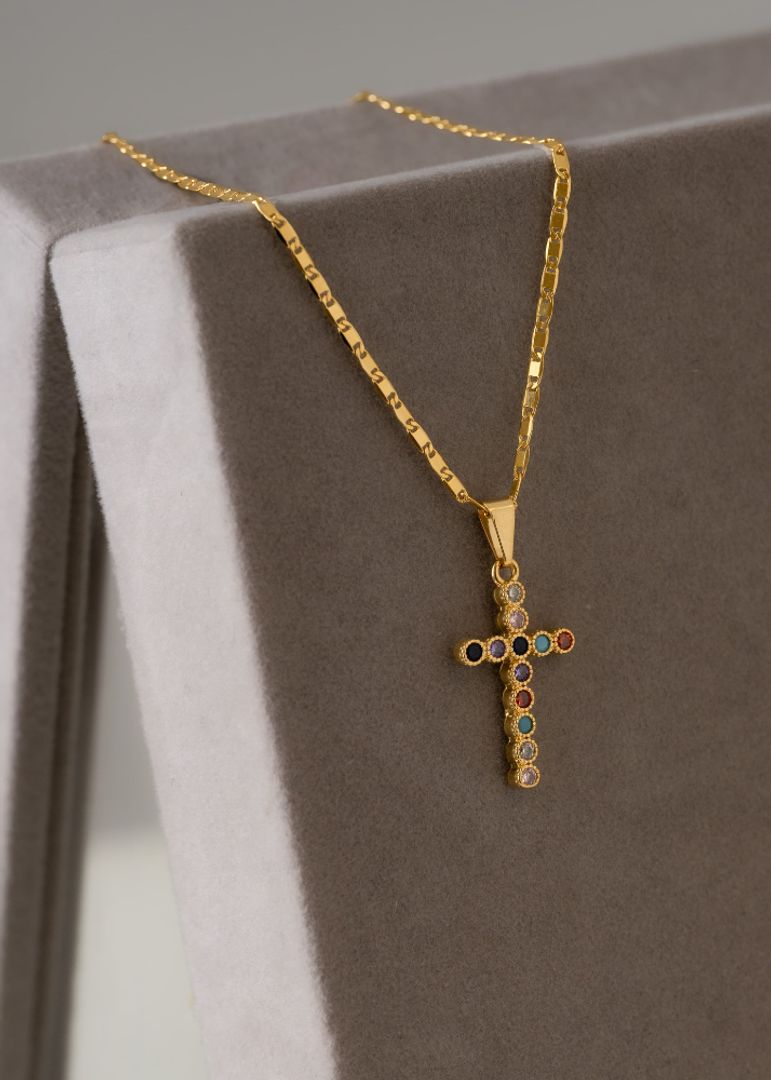 Cadena caracol y cruz colores 