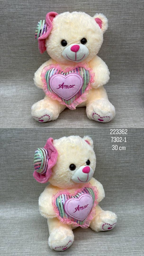 OSO CON PAVA Y CORAZON DE 30 CM